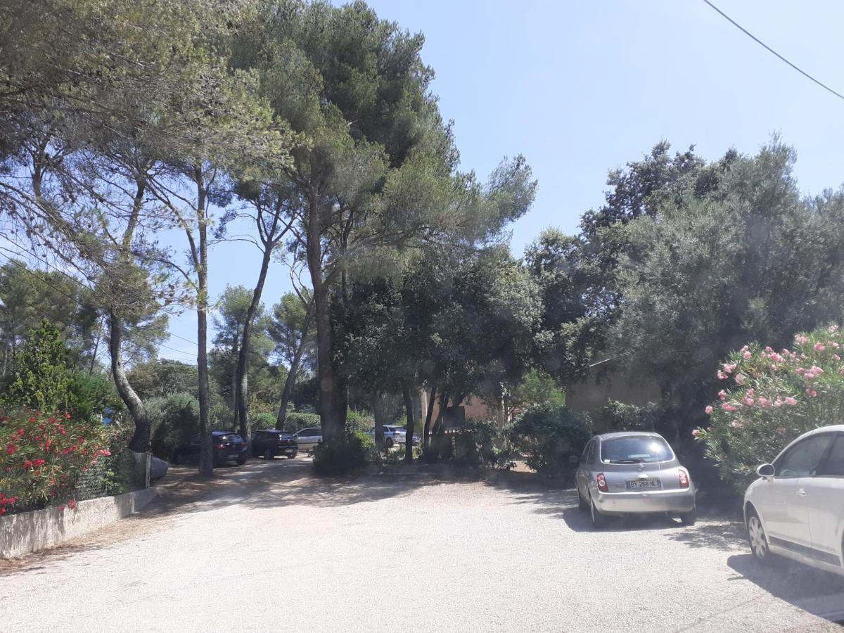 Villa Club Sanary Dans Residence Fermee Et Arboree 10Min A Pied De La Plage Exterior photo